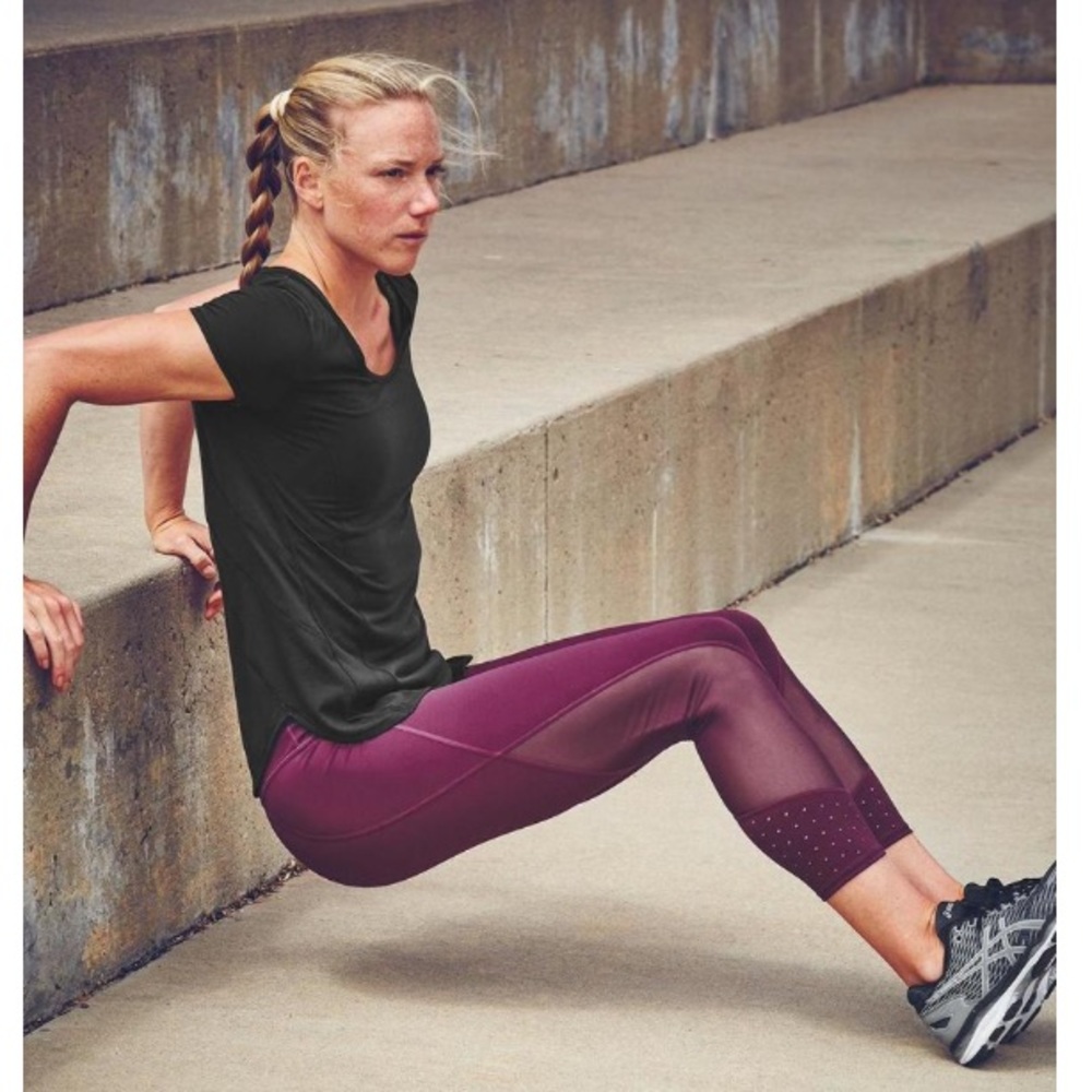 Athleta Sonar Mesh Capri Leggings